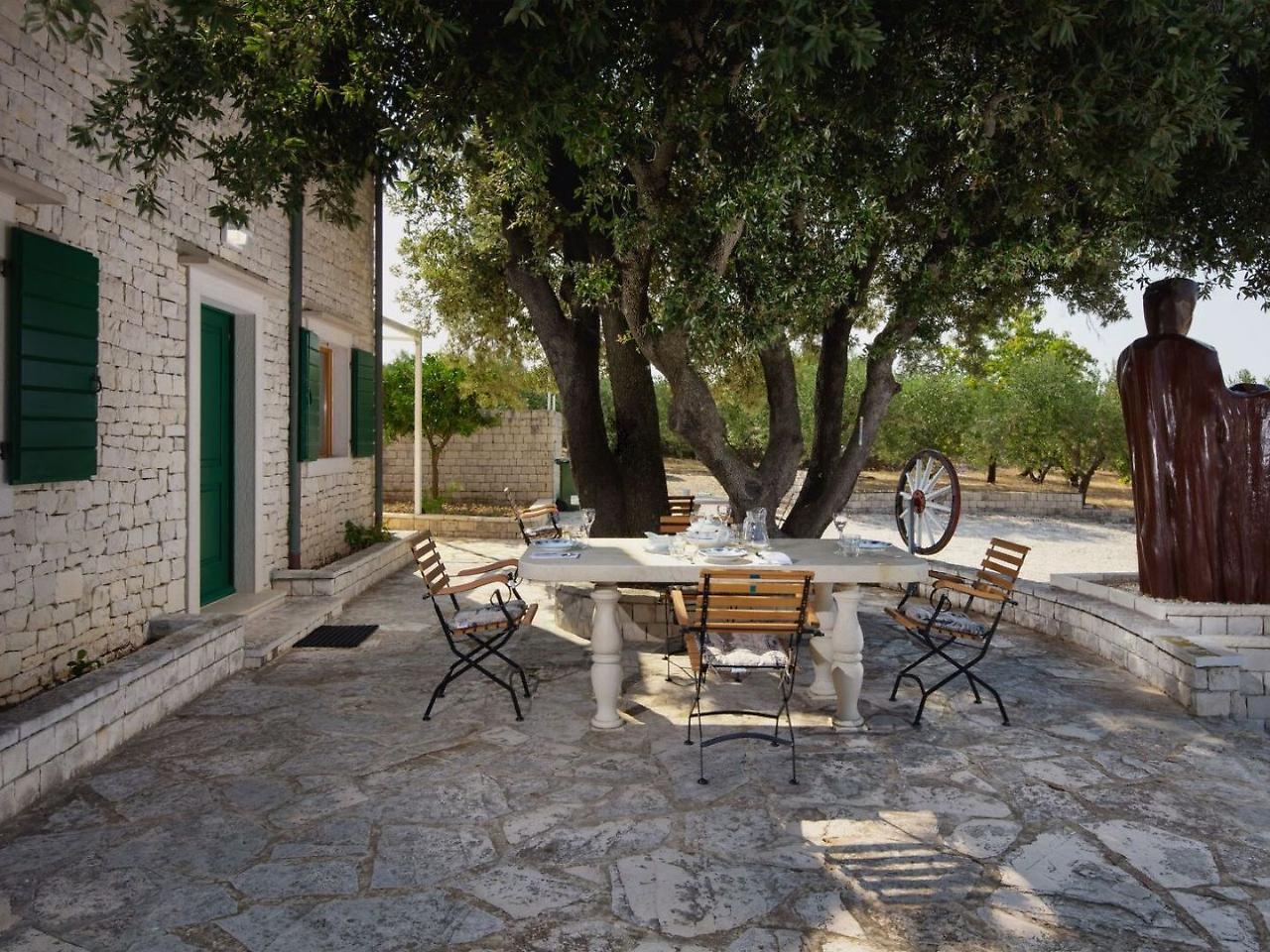 Villa Dubrava Tranquil Retreat Nestled In An Olive Grove For Serene Escapes Pucisca Exterior photo